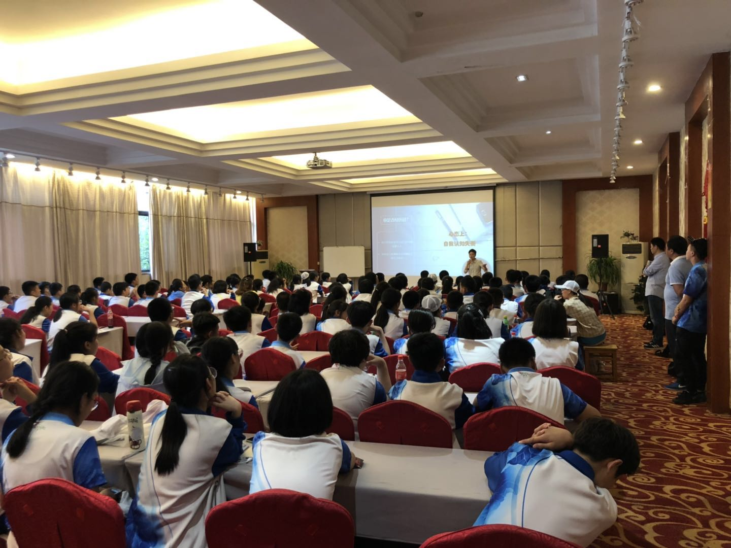 1688698099375925.png 1688698099375925.png